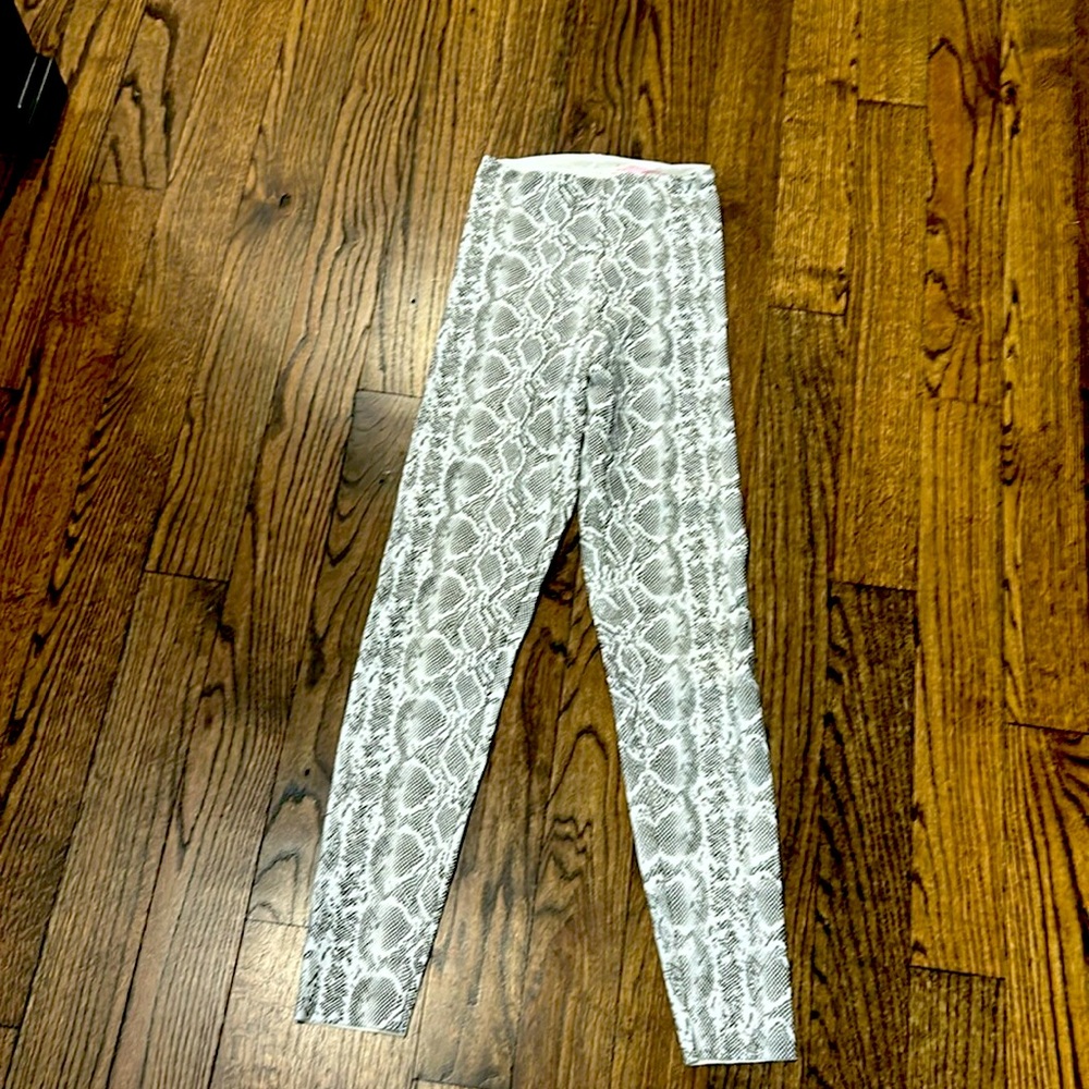 Commando Faux leggings in Classic Python